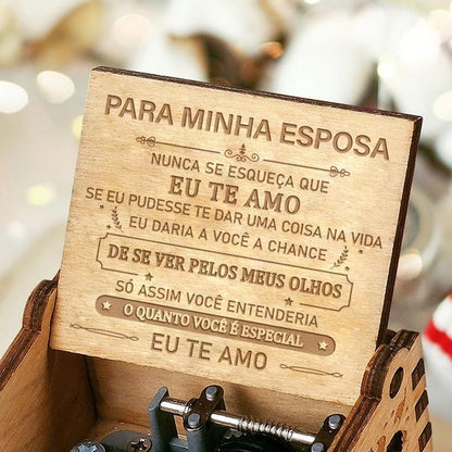 Caixa de Música Artesanal com Mensagem Gravada - O Presente Inesquecível
