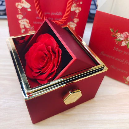 CAIXA ROSA ETERNA - C/ COLAR PERSONALIZADO